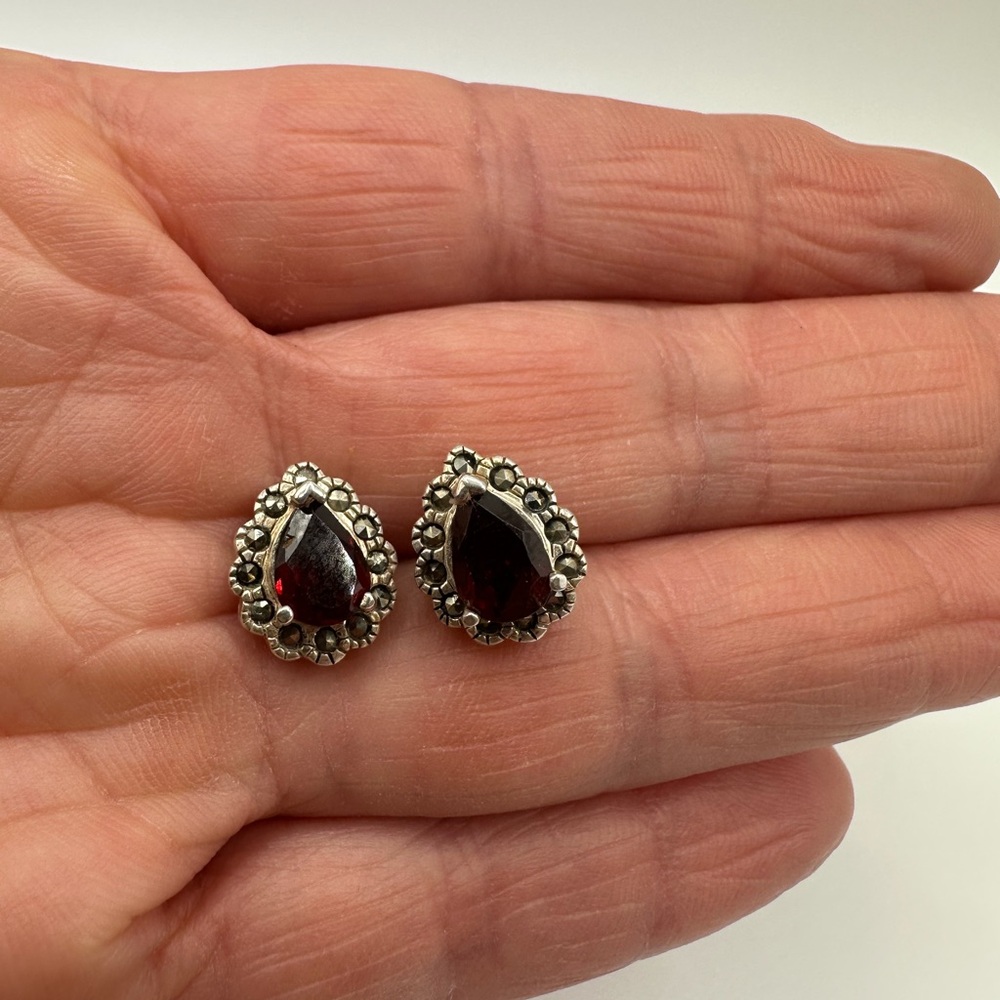 Sterling Silver 925 Garnet Red Earrings Pear Teardrop Marcasite Ornate Prong Vtg